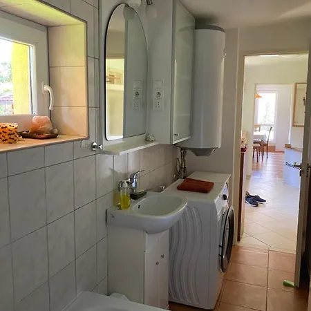 Vityesz Vendeghaz ** Apartment